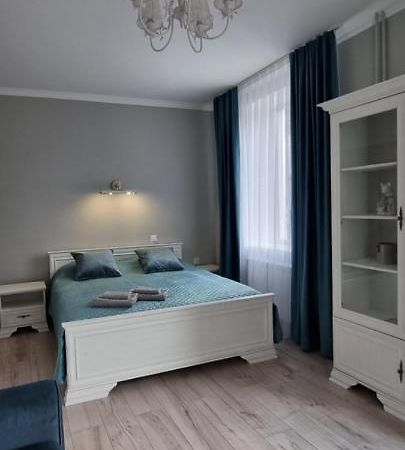 Квартира На Данила - Центр 5Хв Старе Місто Kamianets-Podilskyi Luaran gambar