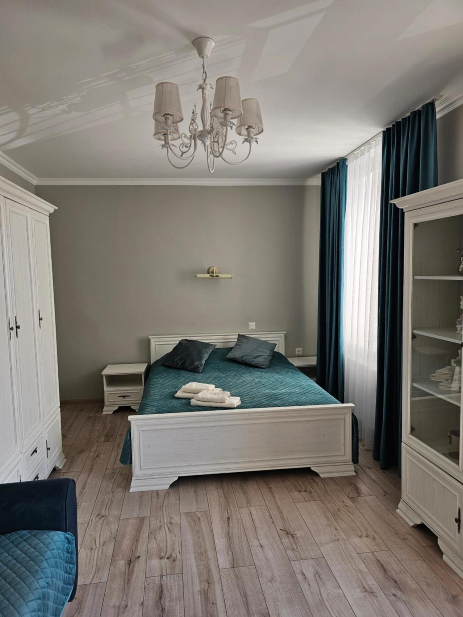 Квартира На Данила - Центр 5Хв Старе Місто Kamianets-Podilskyi Luaran gambar